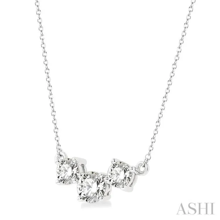 1 1/2 Ctw Three Stone Round Cut Diamond Necklace in 14K White Gold