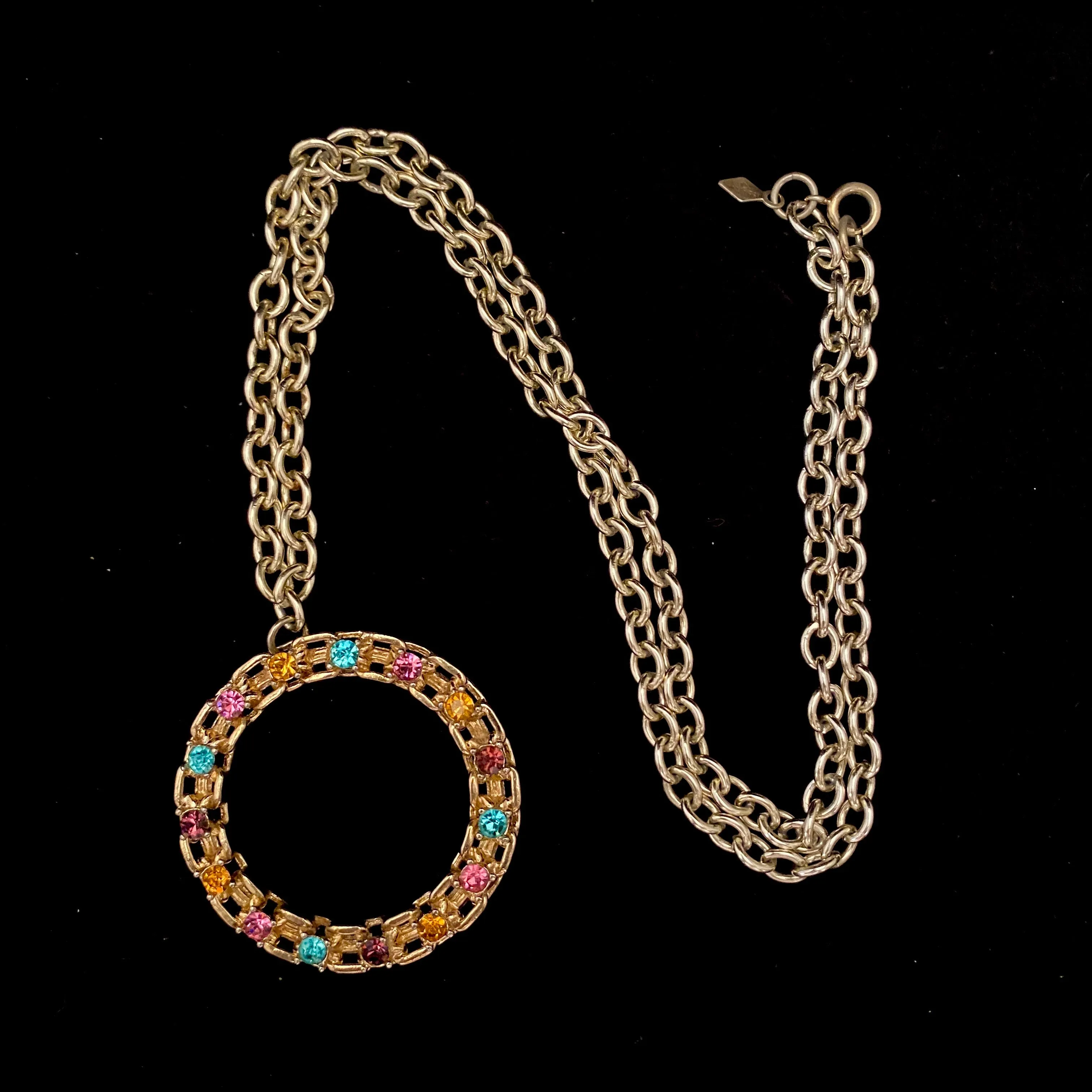 1974 Sarah Coventry Piccadilly Circle Necklace