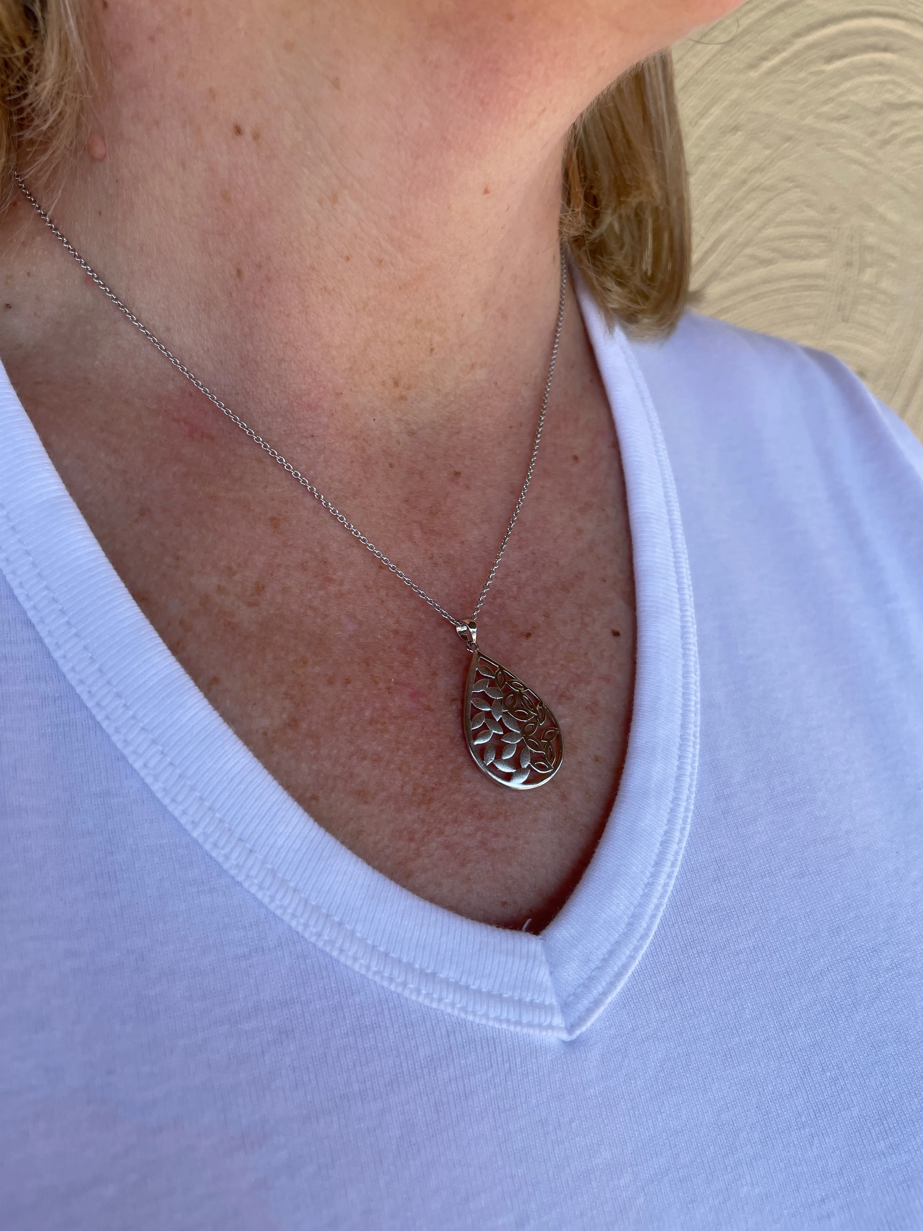 Teardrop Leaf Necklace